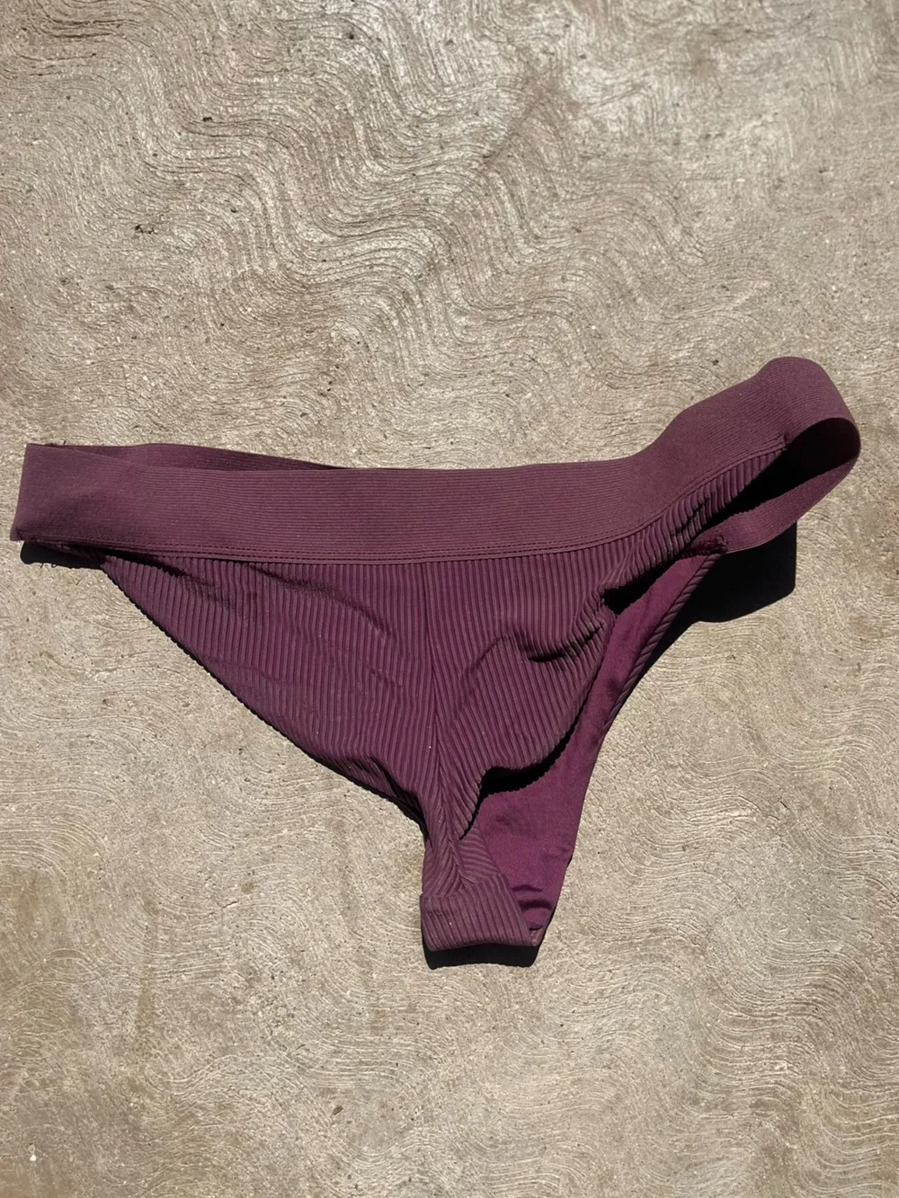 FRANKIE’S BIKINIS | Ribbed Bikini Bottom in Deep Plum S